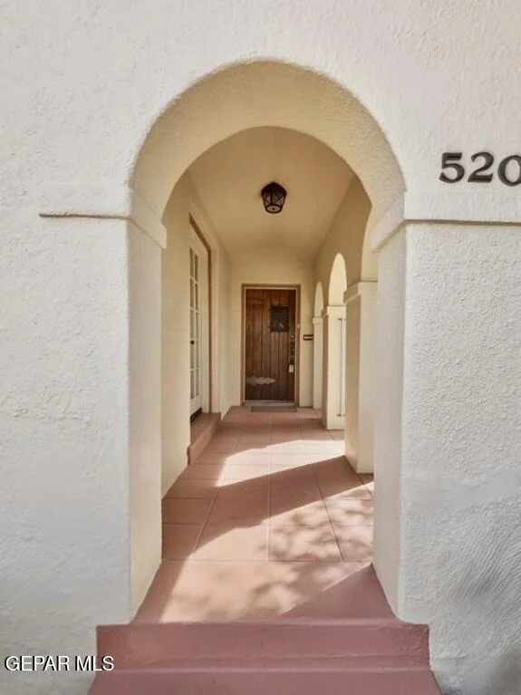 Photo of 520 BLACKER Avenue