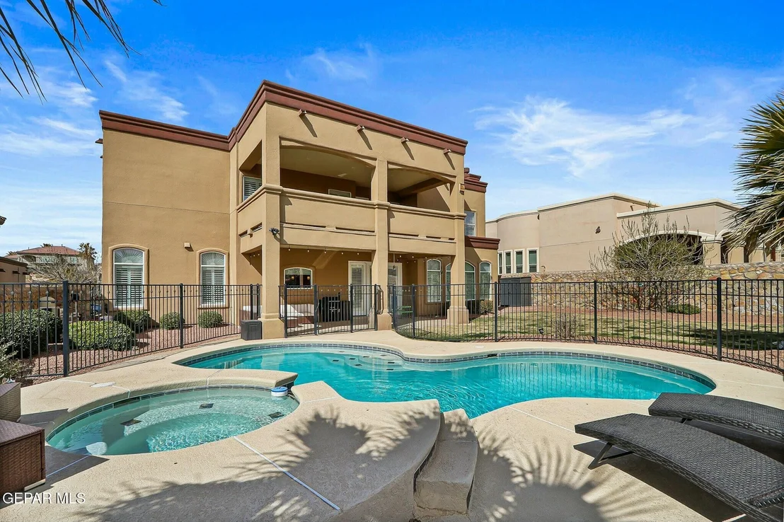 Photo of 1140 CALLE LOMAS Drive