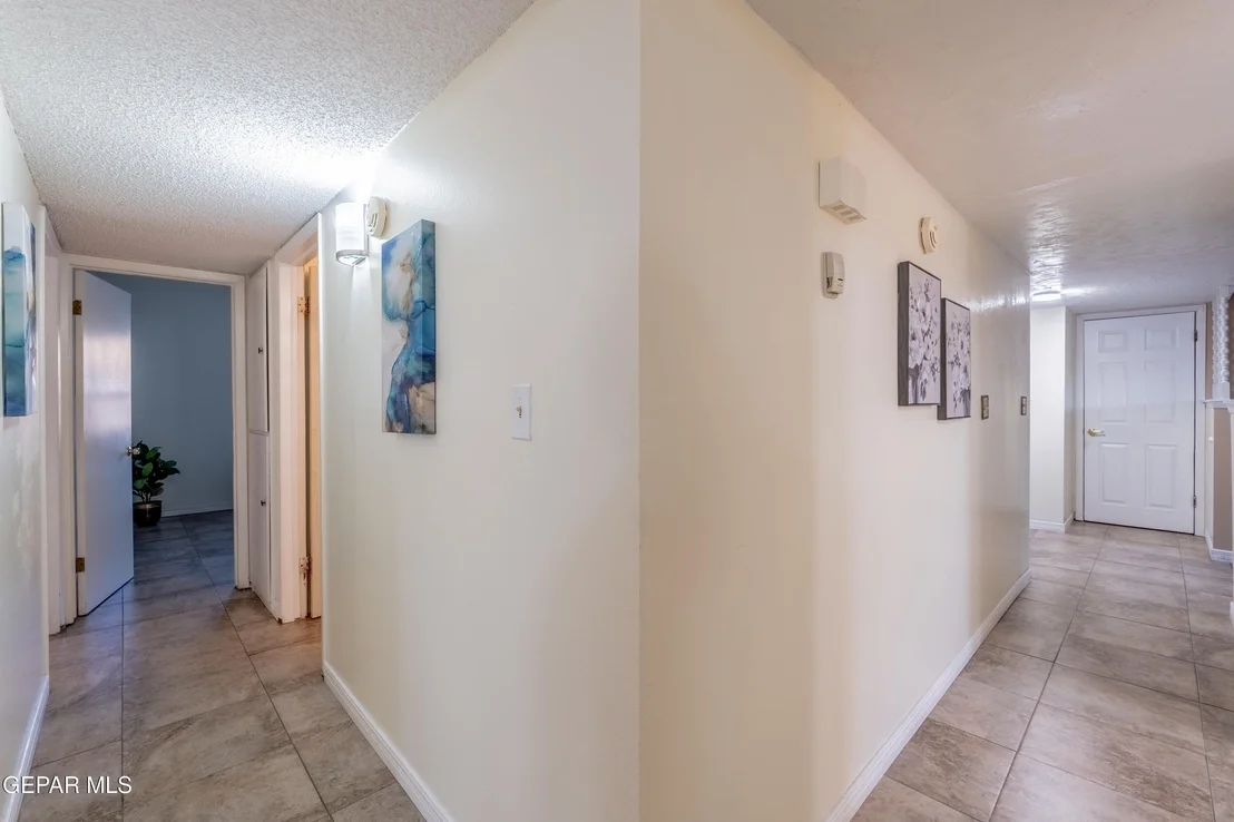 Photo of 332 CARNIVAL Drive