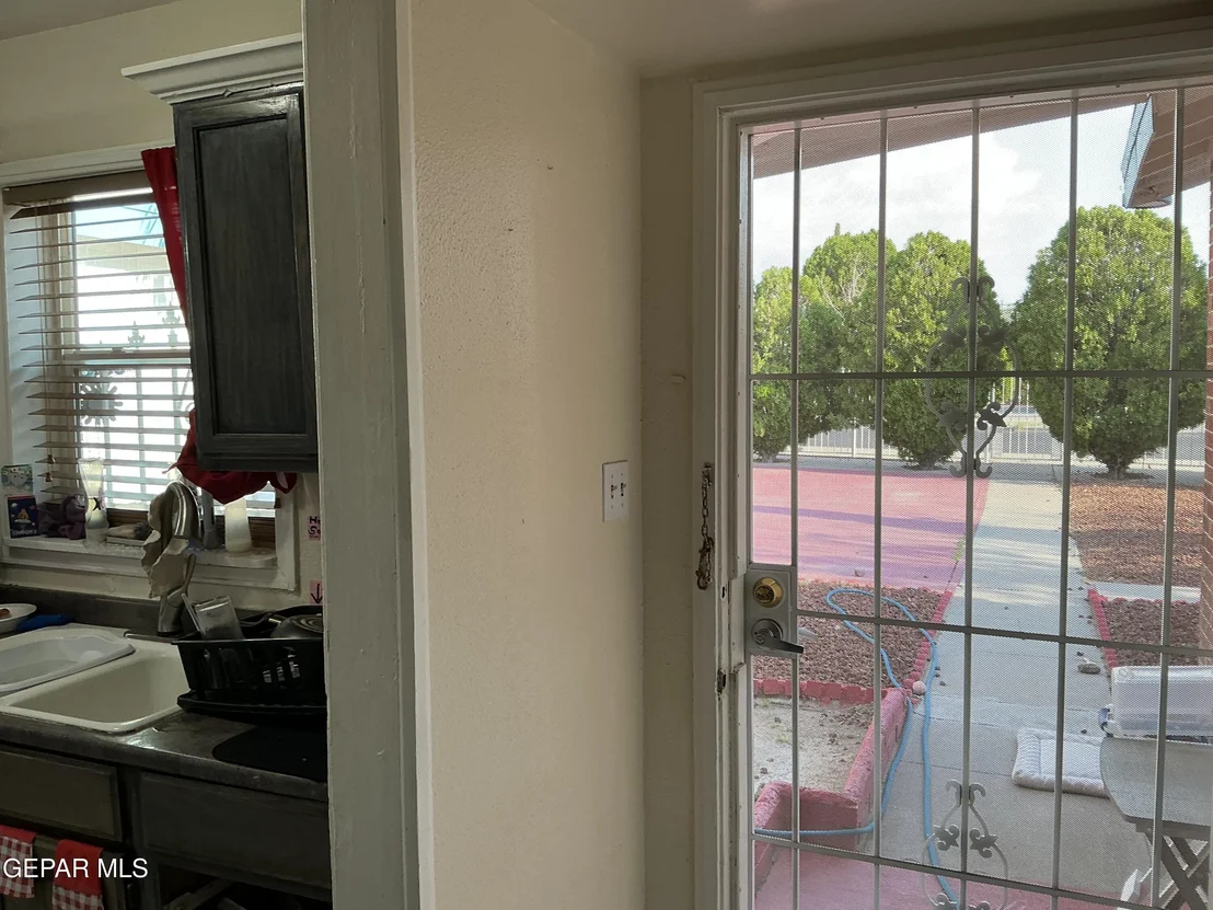 Photo of 6501 AZTEC Road