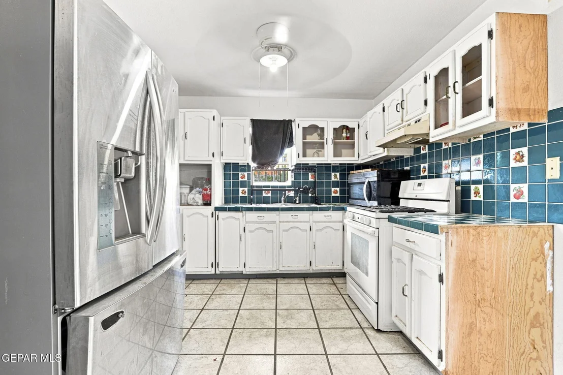 Photo of 8621 REMINGTON Drive