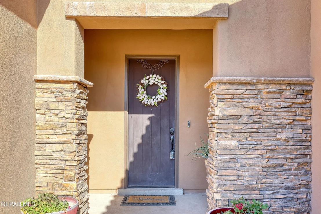 Photo of 484 BINGLEY Place