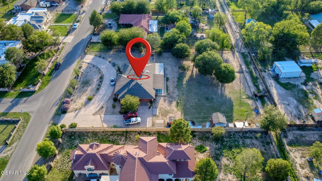 Photo of 125 LA NELL Drive