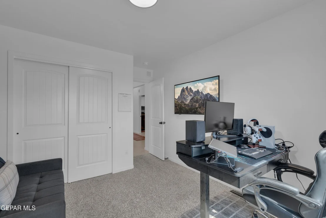 Photo of 937 SANDHURST Place