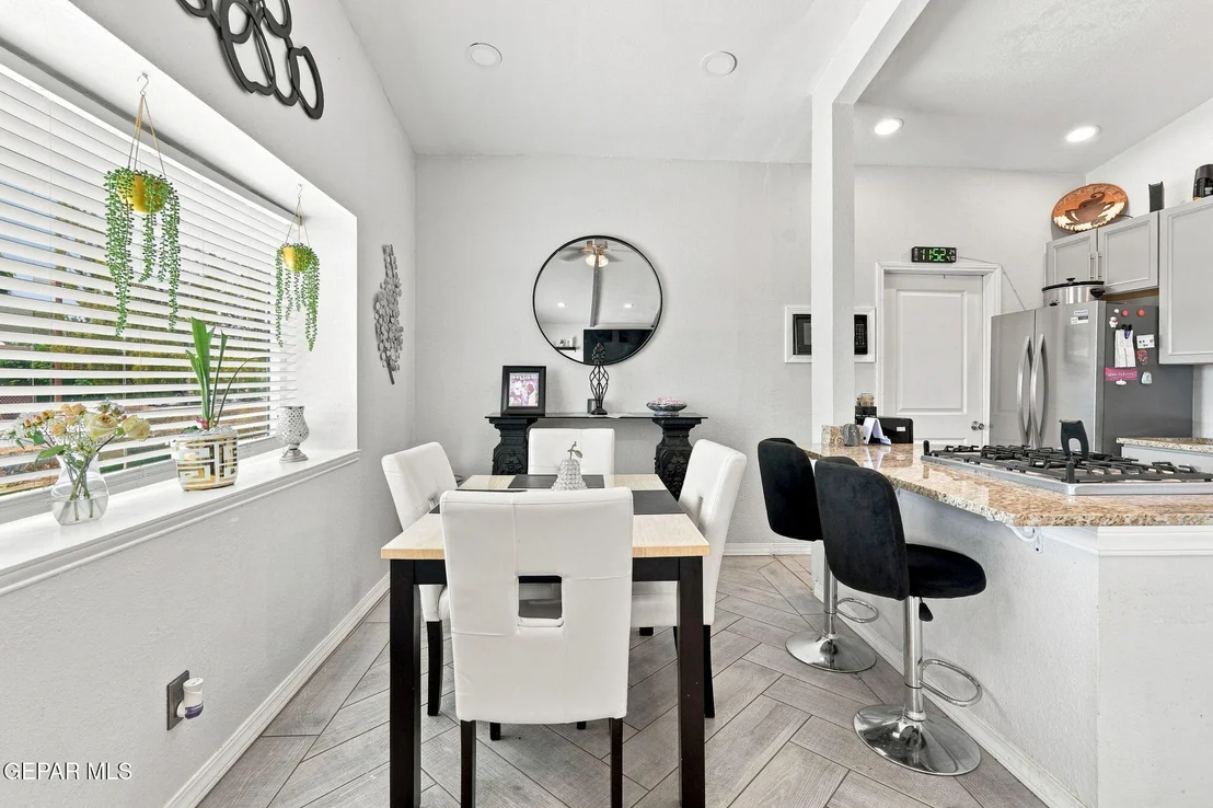 Photo of 9347 CANNES Circle