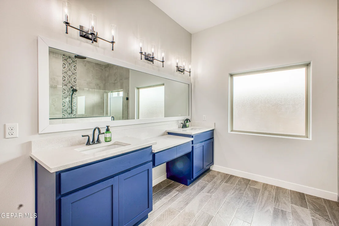 Photo of 309 Blue Valley