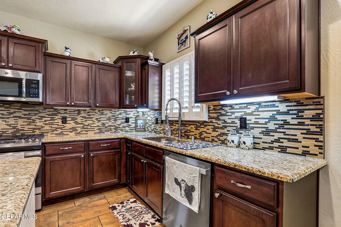 Photo of 326 Silverhill Place