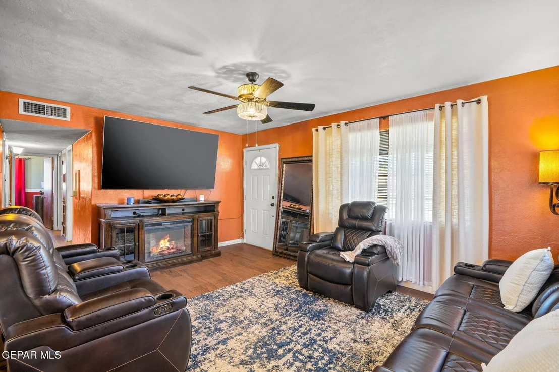 Photo of 10368 Preston Drive