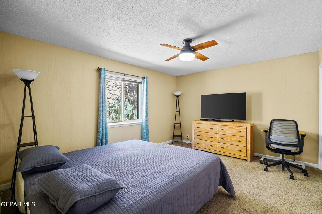 Photo of Unit F6 at 252 Shadow Mountain