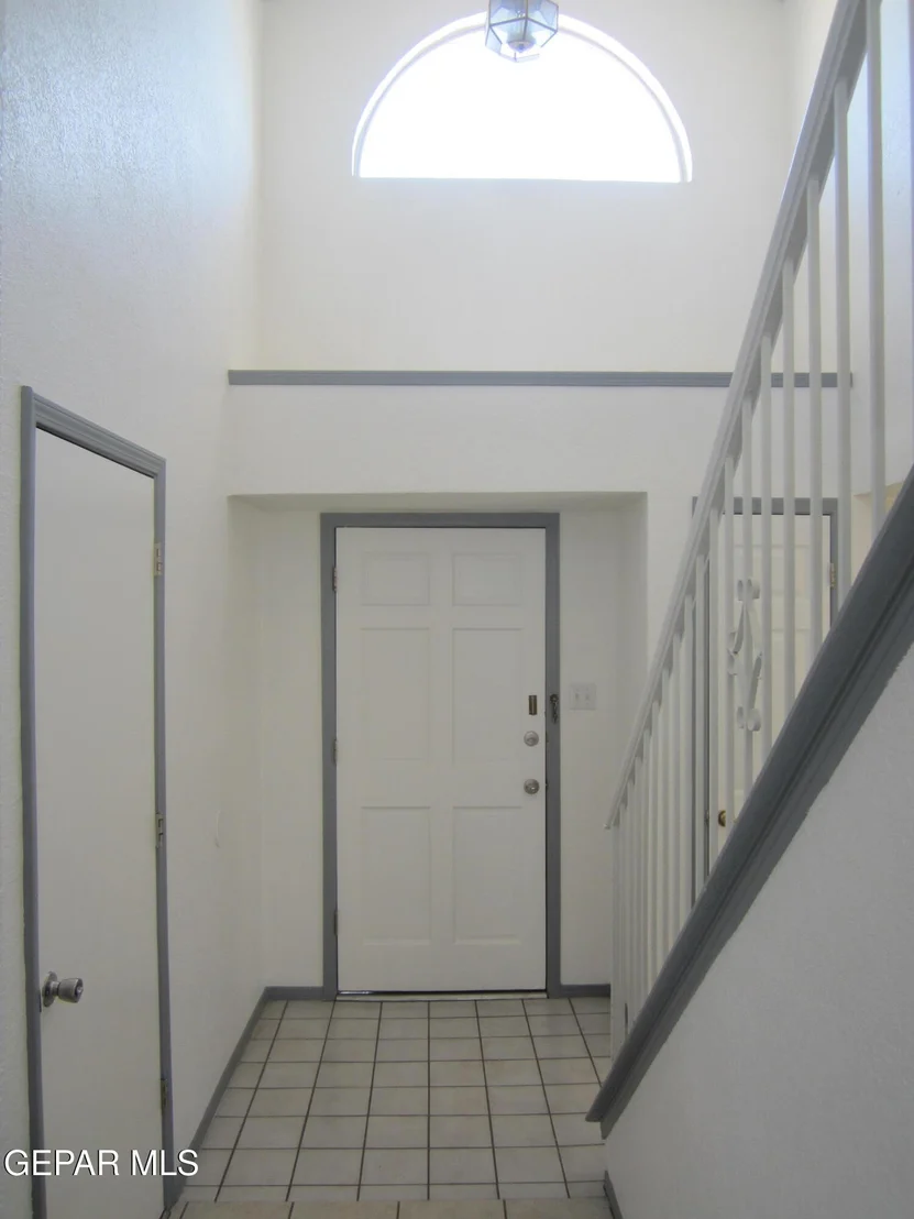 Photo of 7123 Oval Rock Drive