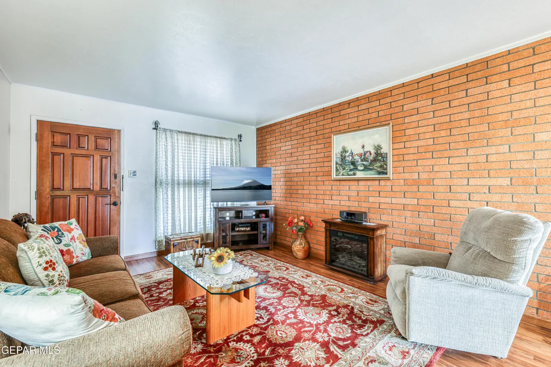 Photo of 10060 KEYSTONE Lane