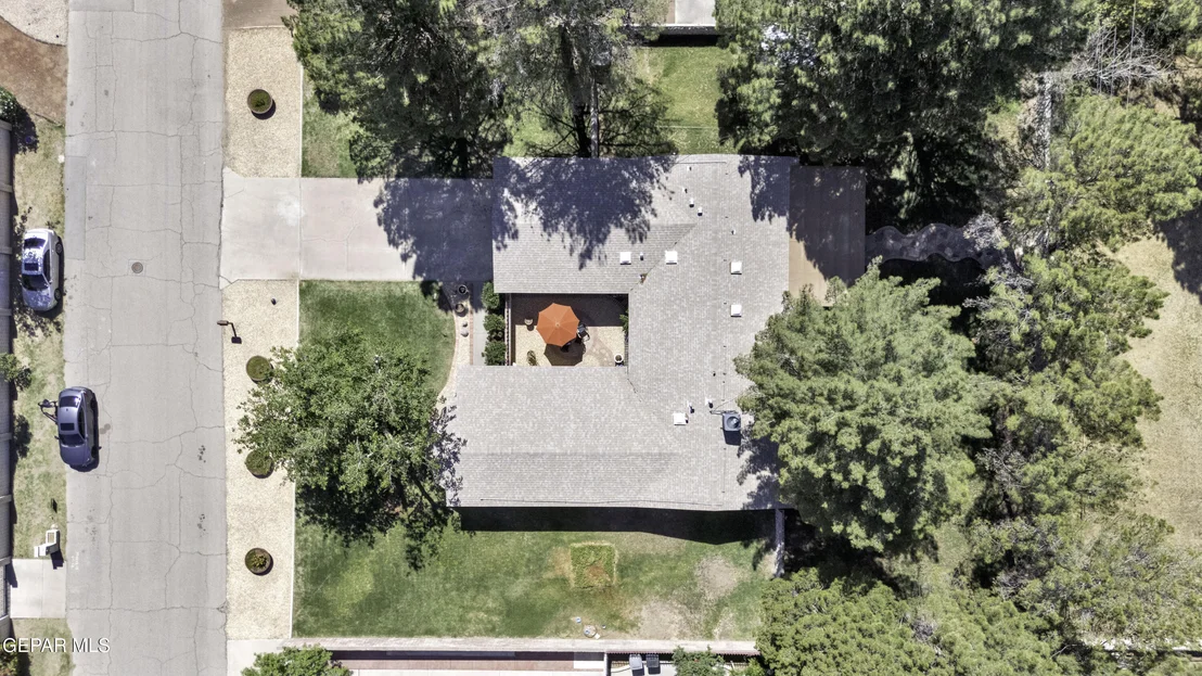 Photo of 801 MONTCLAIR Drive