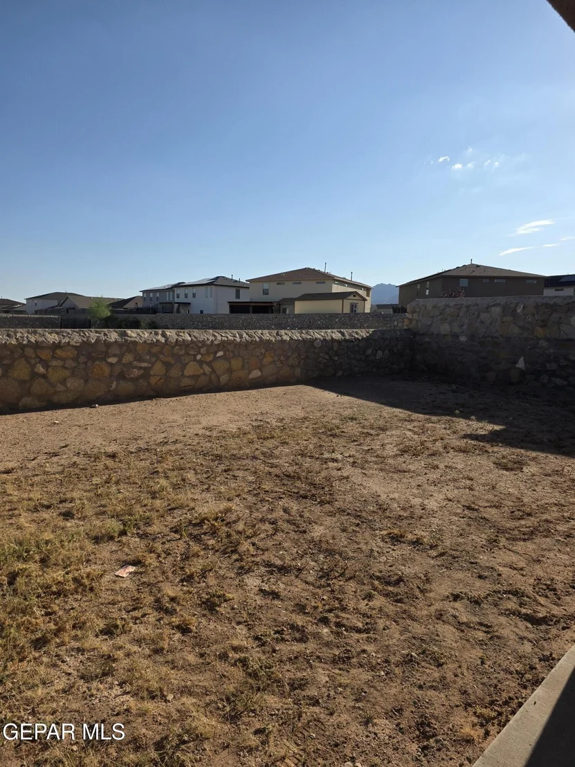 Photo of 6024 HIDDEN ROW Avenue