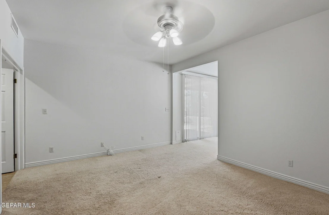 Photo of 1057 LOS JARDINES Circle