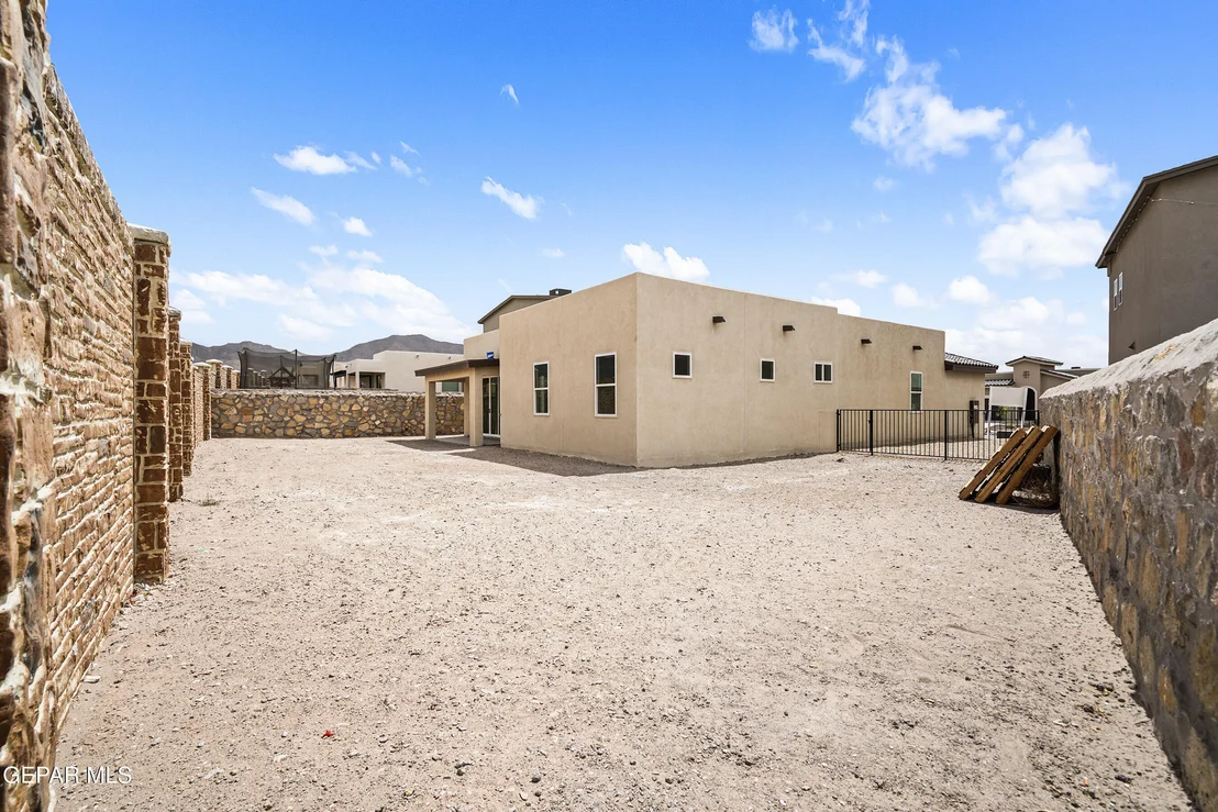 Photo of 7553 Enchanted Point Drive