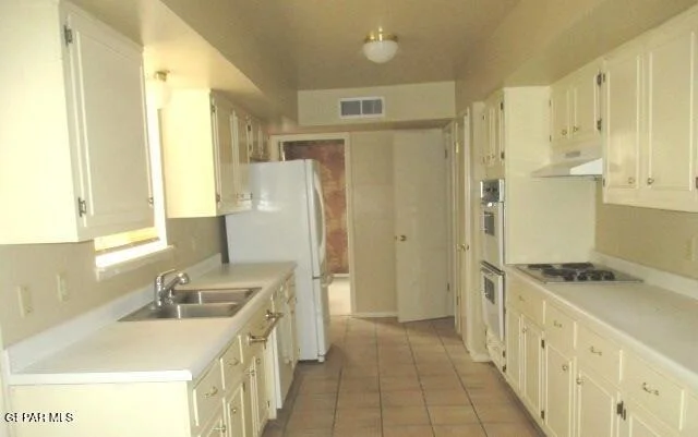 Photo of 300 EL PUENTE Drive