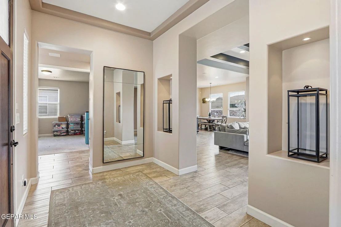 Photo of 5884 Valle Sonar Avenue