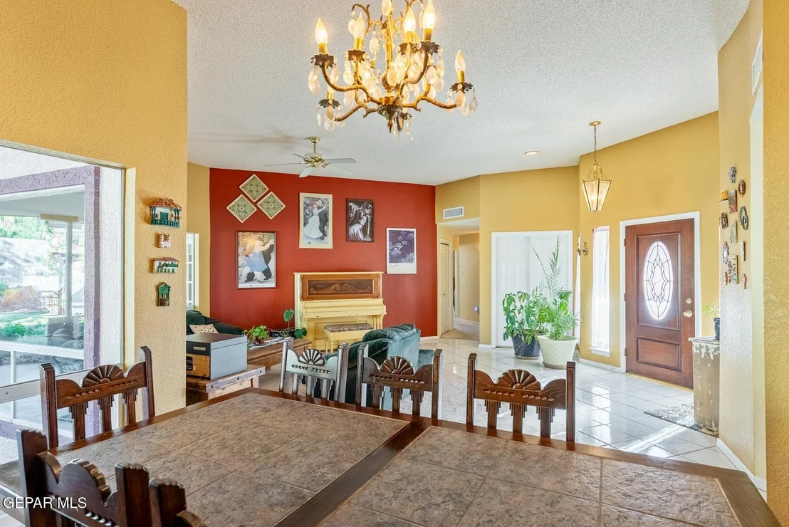 Photo of 1111 Sun Ridge Drive