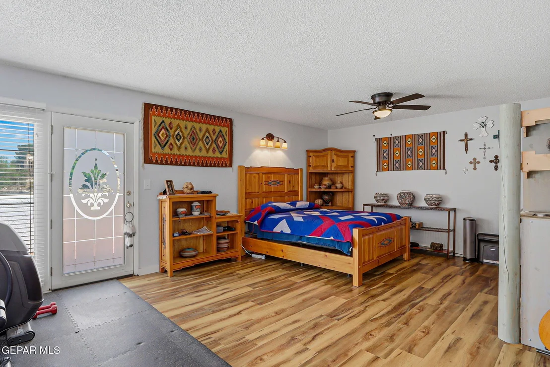 Photo of 605 MOONDALE Drive