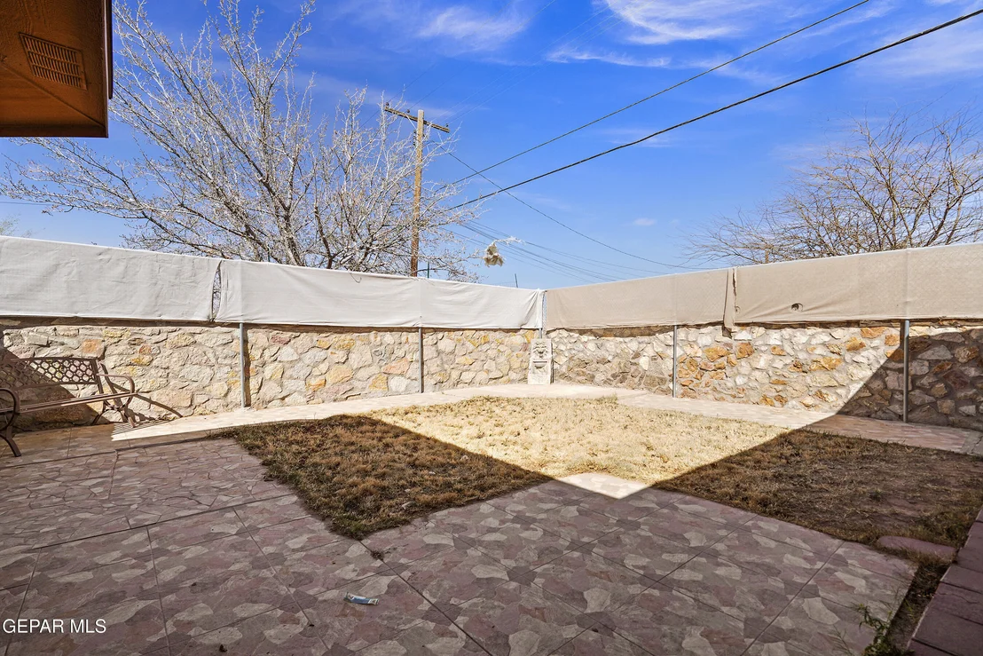 Photo of 412 1/2 DOLAN Street