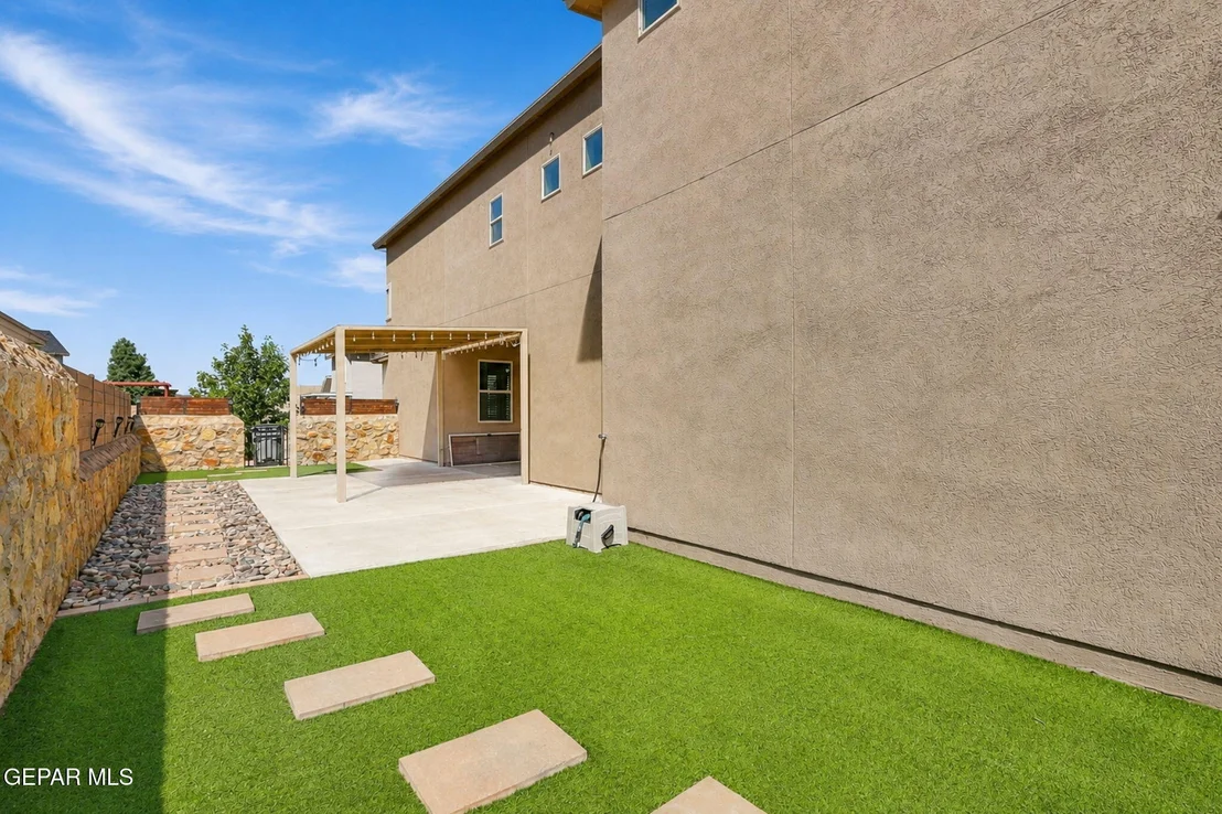 Photo of 2156 THOMAS LACKLAND Street