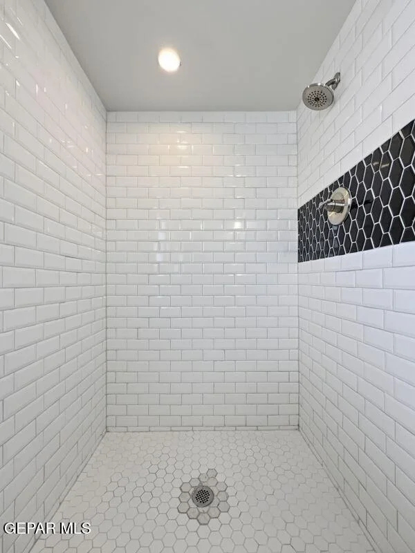 Photo of 565 GALLAGHER Street