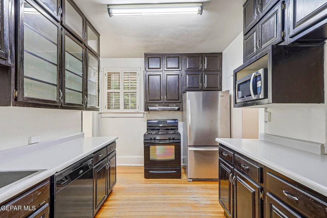 Photo of 1512 ELM Street