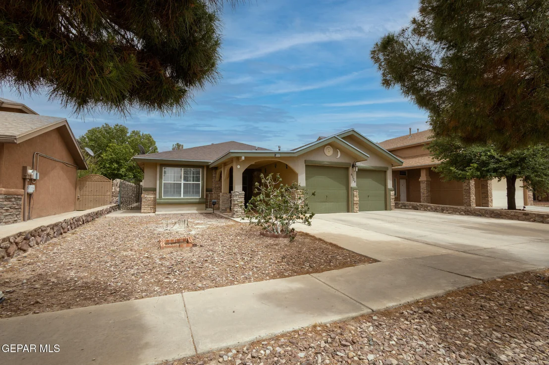 Photo of 6124 RIVER PARK Place