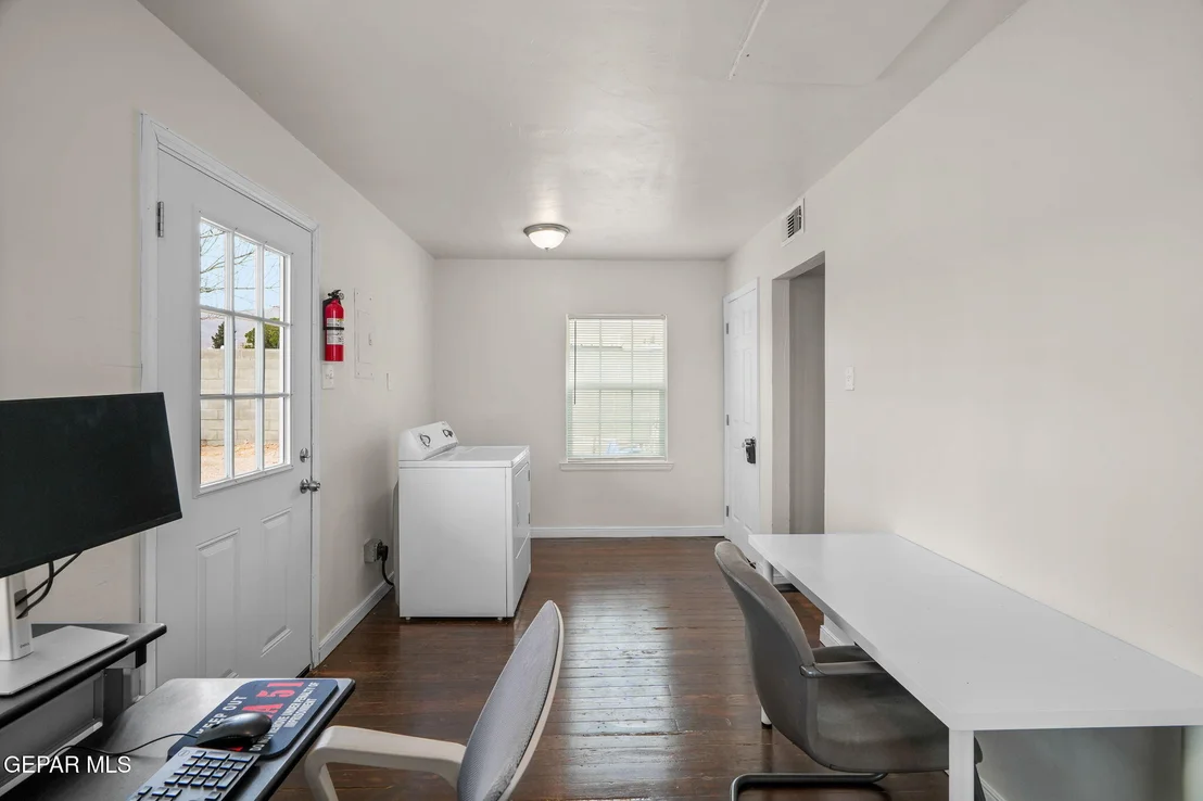Photo of 3912 MCCONNELL Avenue