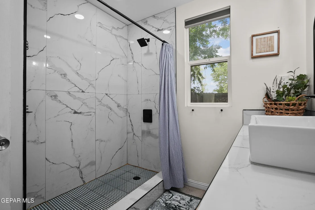 Photo of 731 PLAZER Place