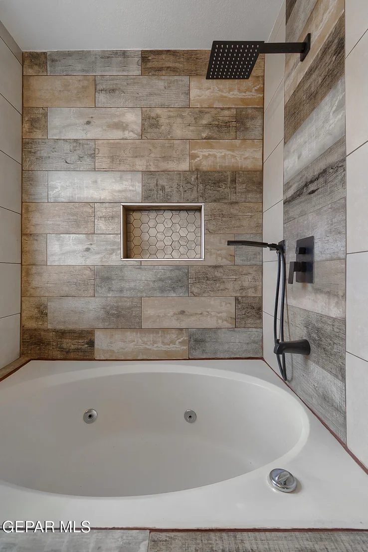 Photo of 5261 ROGER MARIS Drive