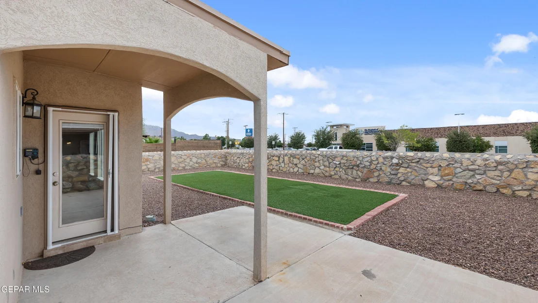 Photo of 5975 REDSTONE RIM Drive