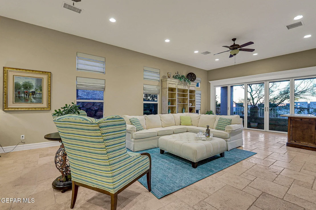 Photo of 5567 Buckley Drive