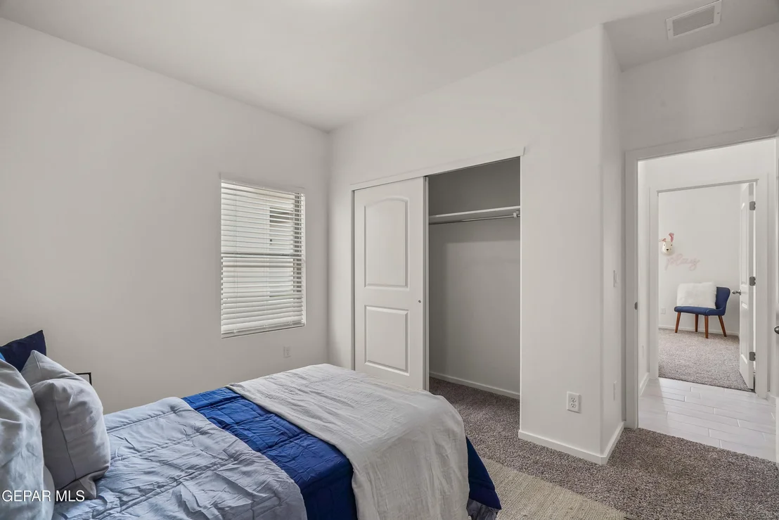 Photo of 13821 Summer Wave Avenue