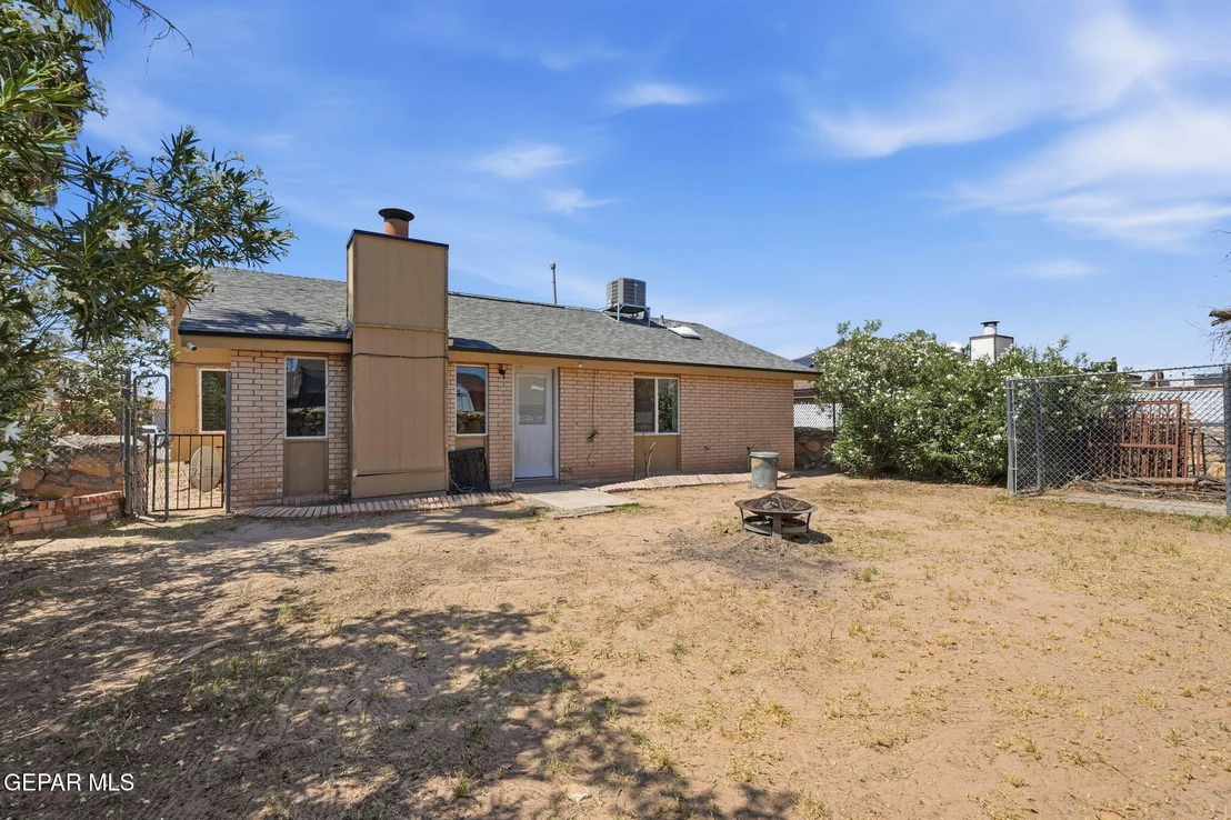 Photo of 11837 LEWIS LEE Court