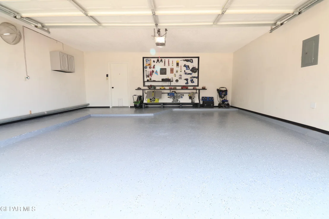 Photo of 656 MOONDALE Drive