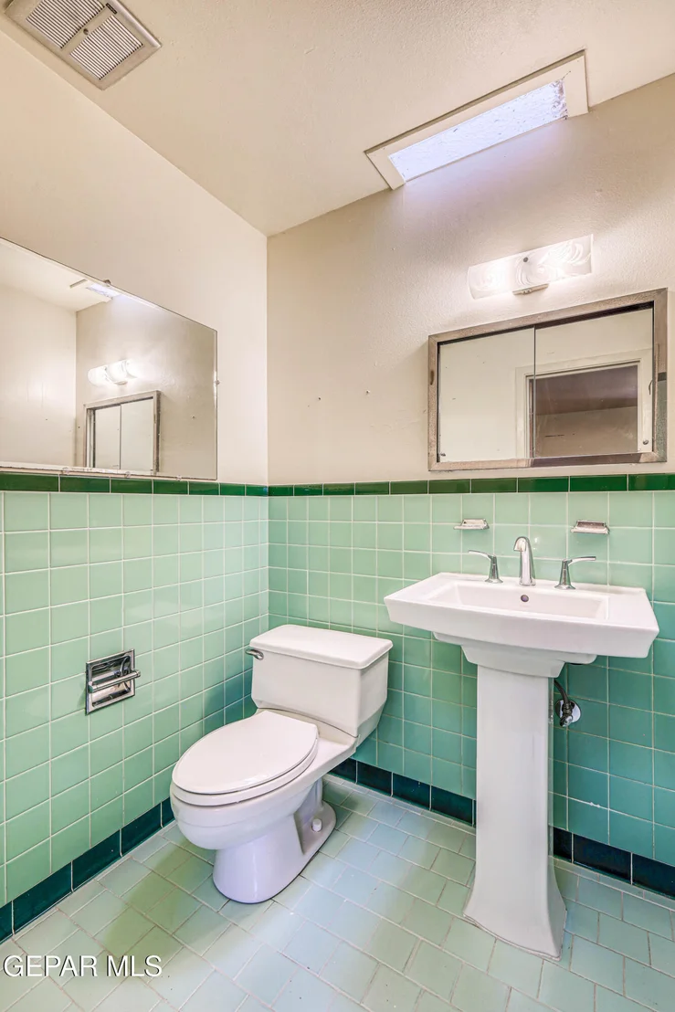 Photo of 309 DE LEON Drive