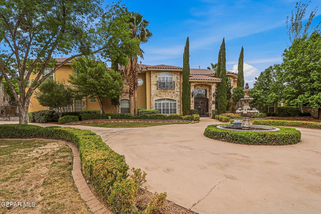 Photo of 609 MEADOW WILLOW Drive