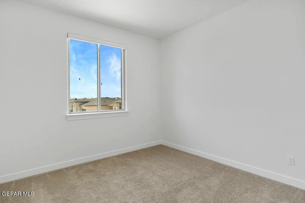 Photo of 3761 Scheme Place
