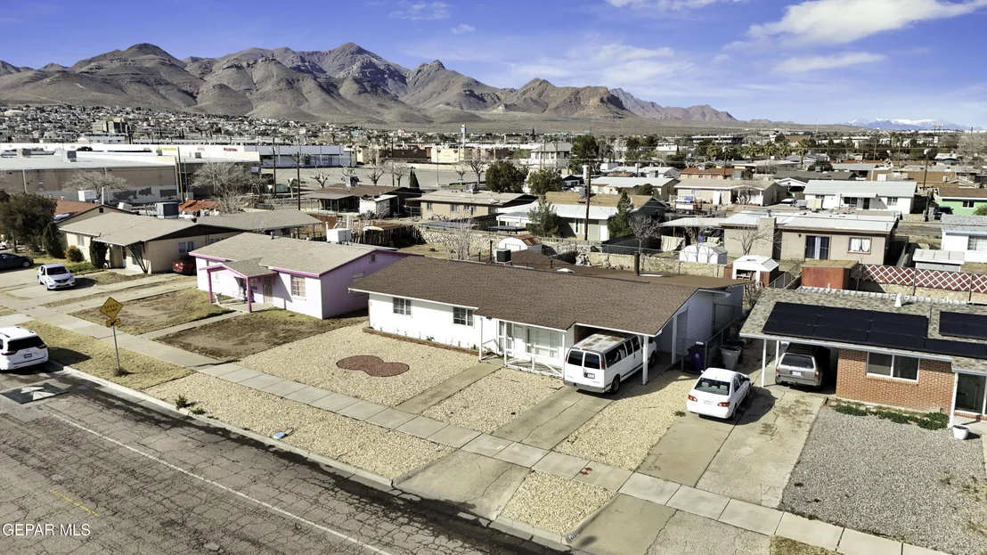 Photo of 4733 TETONS Drive