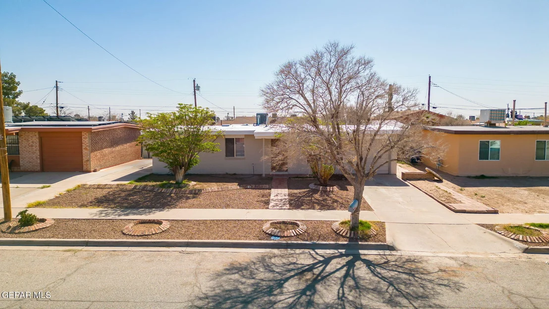 Photo of 8282 VALLE PLACIDO Drive