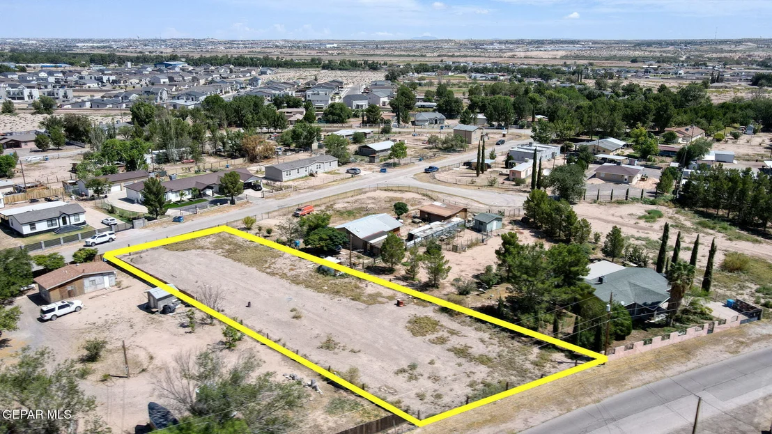 Photo of 410 Valle Rojo Drive
