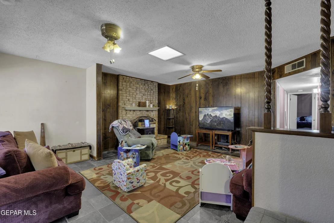 Photo of 608 CENTENNIAL Drive