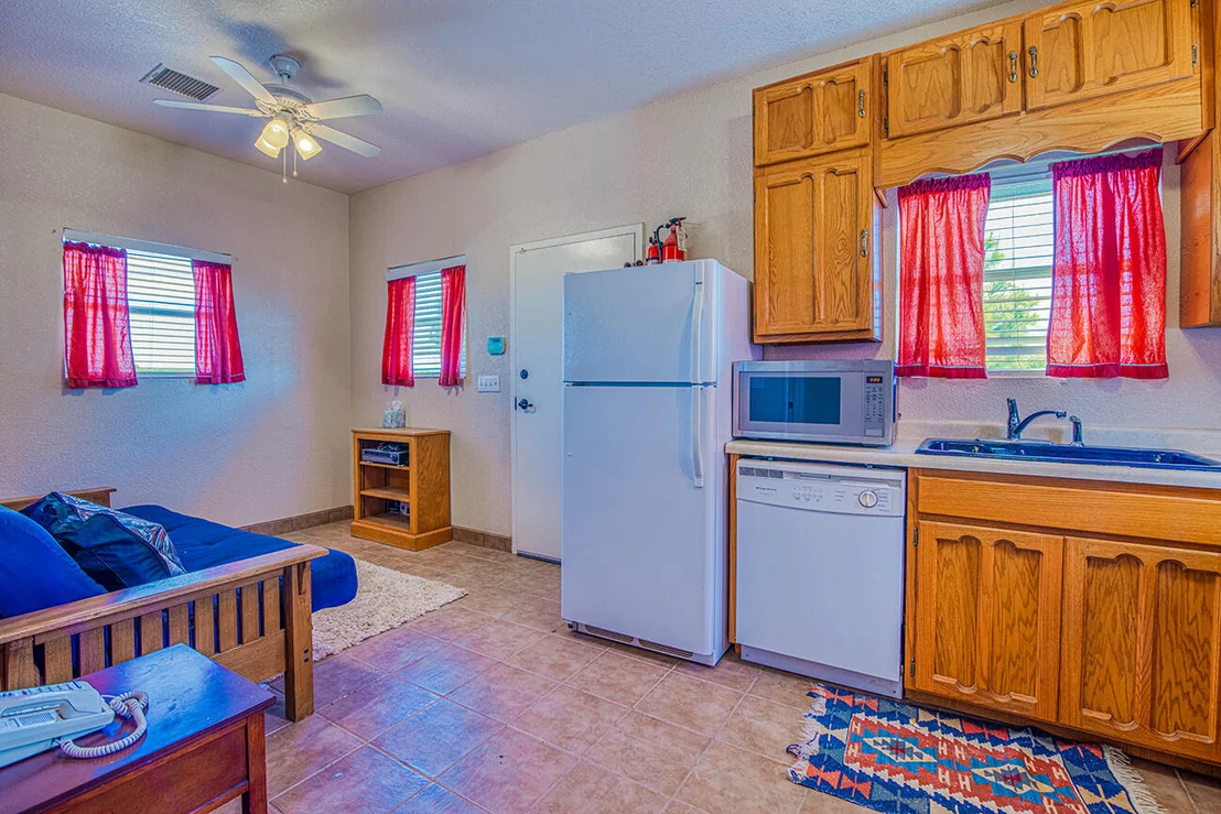 Photo of 656 COX Road