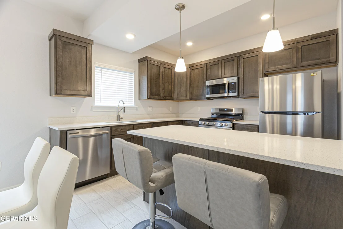 Photo of 546 Spanish Oak Drive