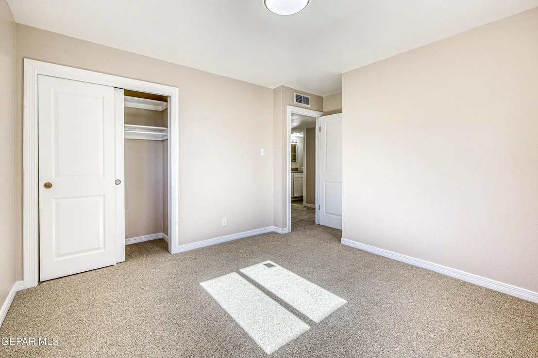 Photo of 424 Indian Place
