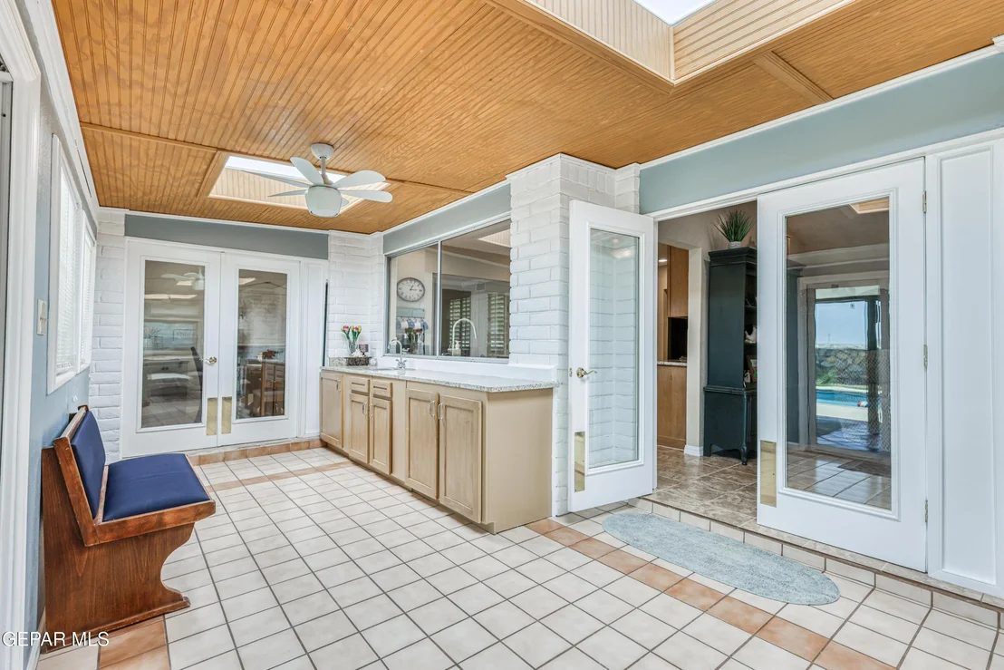 Photo of 10528 Ashridge Drive