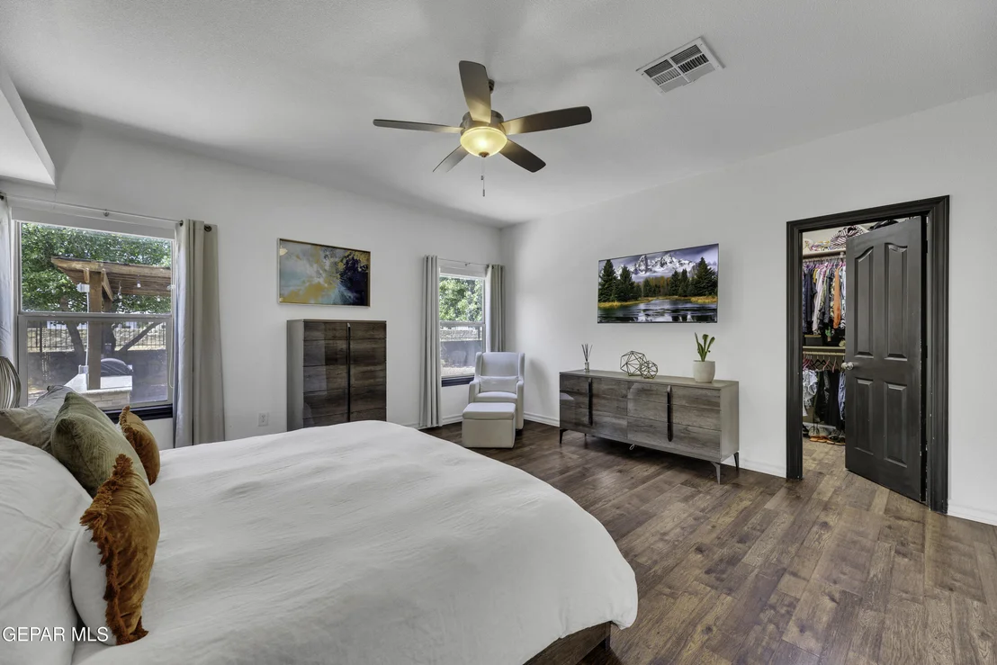 Photo of 5649 VALLEY MAPLE Drive