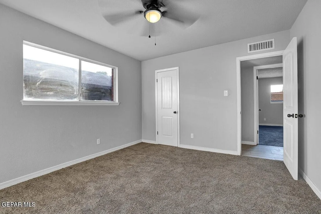 Photo of 3709 ROSLYN Drive
