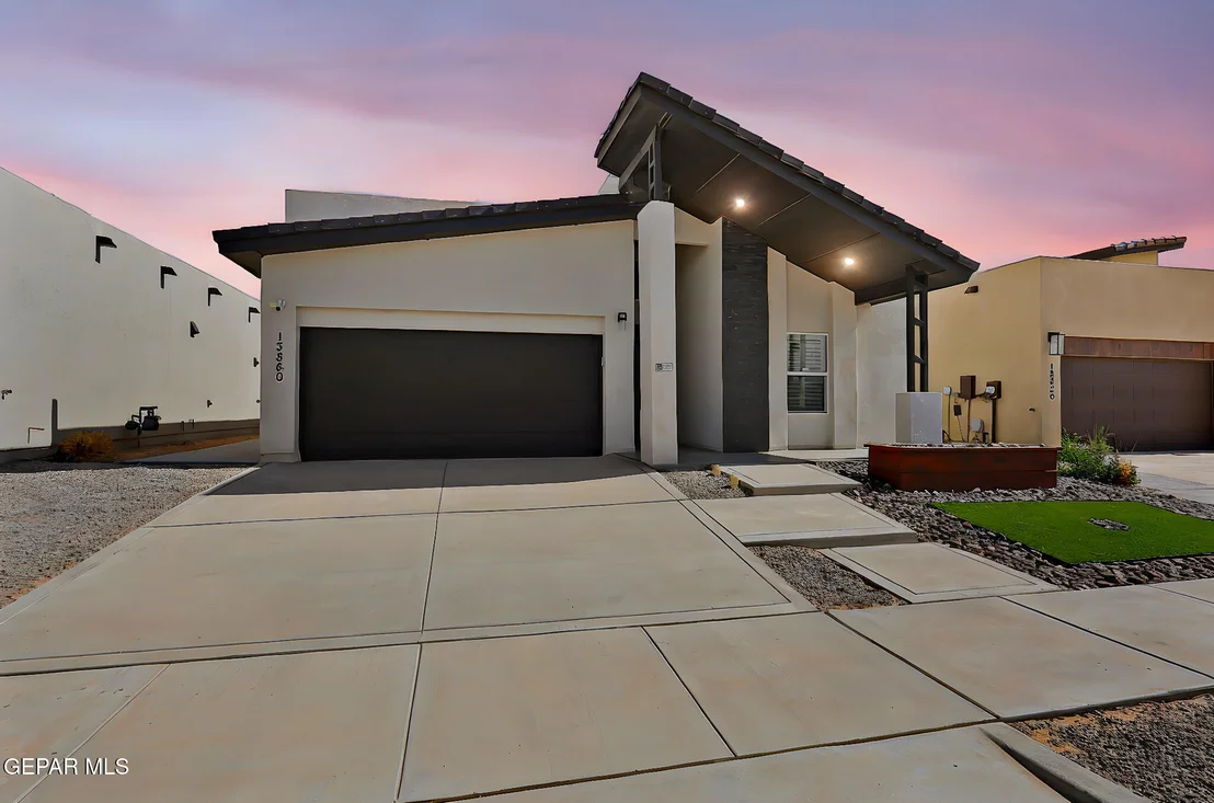 Photo of 13860 Summer View Avenue